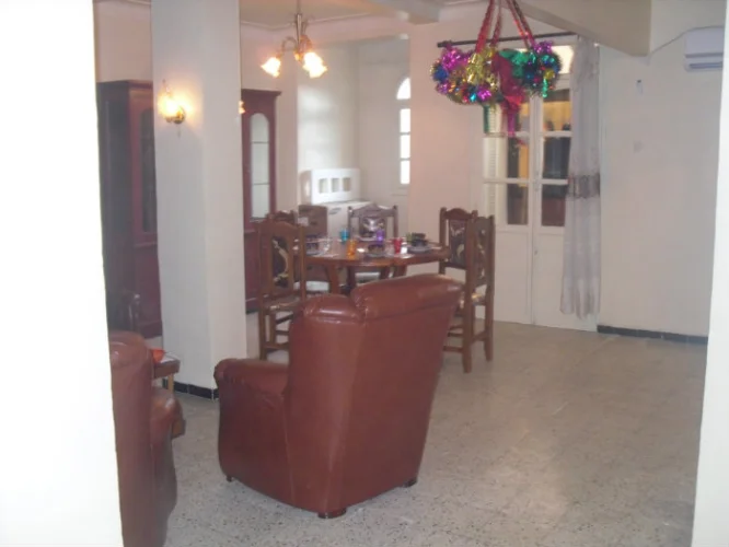 Appartement à F3 de 100m2 Meuble