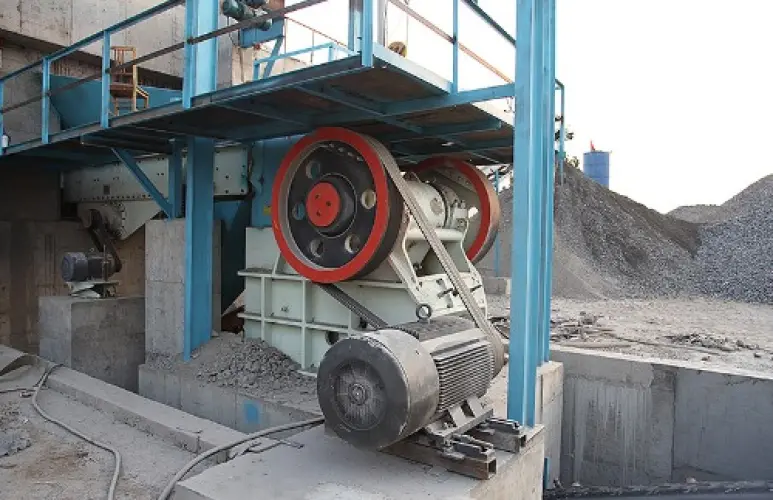 Concasseur à mâchoire de pierre 150 t/h