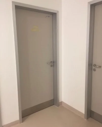 Porte 2mm salle de radiologie et scanner