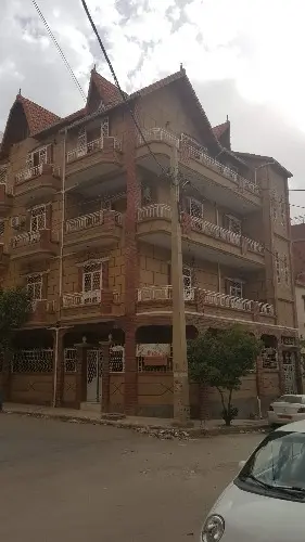 Location F3 niveau villa double facade