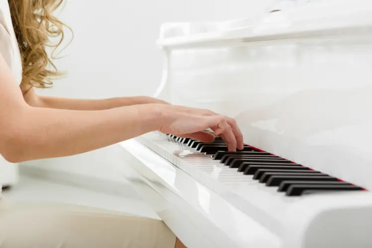 Cours de piano guitare classique violon