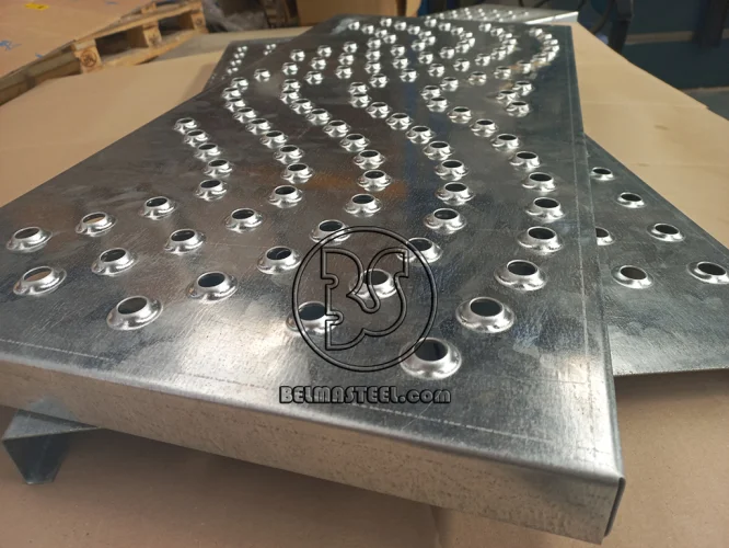 Caillebotis Perforé Tôle