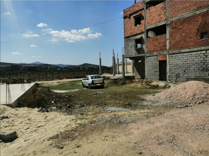 Ä vendre un terrain à El TAREF à SidI Kassi