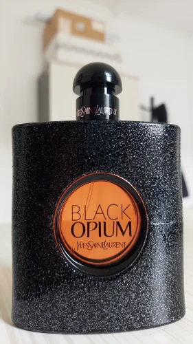 Parfum, BLACK OPUIM
