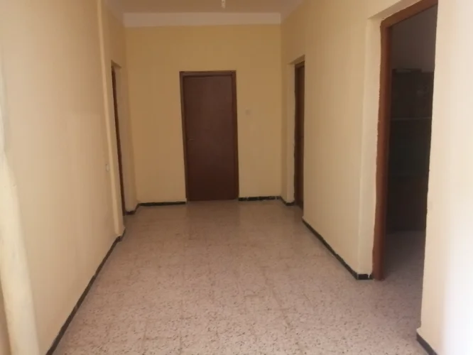 Villa 2 étages + terrasse