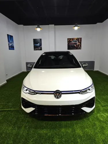 Volkswagen GOLF 8 R20 FULL OPTIONS