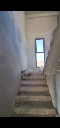 بيع فيلا غير مكتملة الأشغال