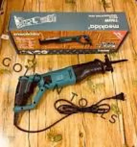 Scie Sabre Meakida 750 W