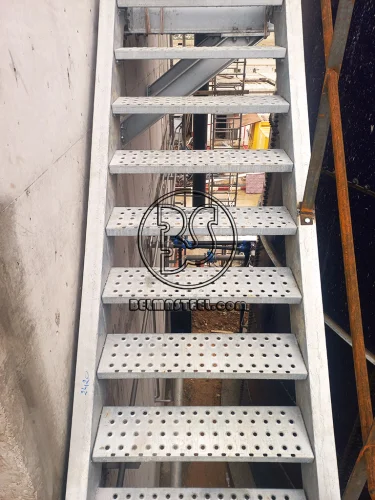 Marche Escalier Tôle Perforée Anti Dérapant