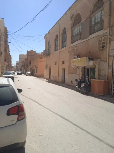 عرض بيع  بناية- بسكرة