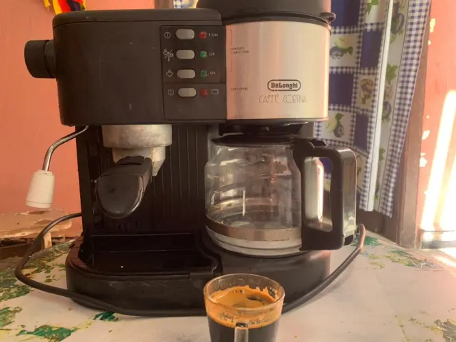 ألة قهوة machine de cafe