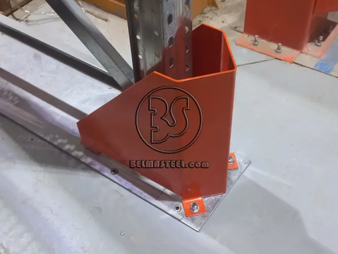 Sabot de protection d'échelle de rack à palettes