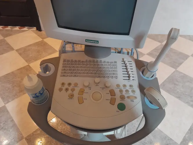 Echographe Siemens Sonoline Adara