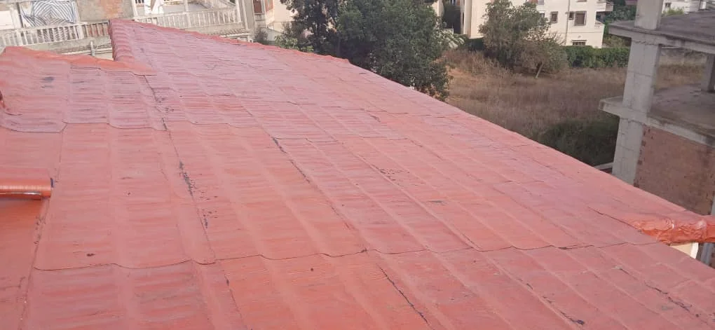 نقدم خدمات تغليف السطوح و العزل المائي