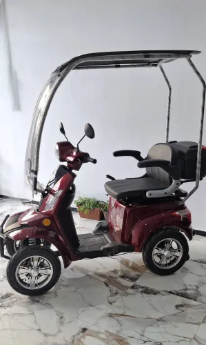 Scooter électrique PMR : liberté, confort et sécurité au quotidien