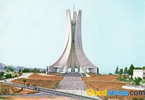 vend f1 au 1er étage