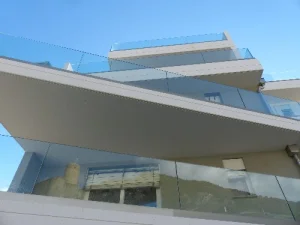 GARDE CORPS EN VERRE