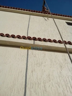 GRIFFE ET MOUCHETÉ ÉCRASÉ