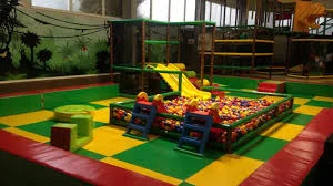 Equipements pour Aquaparc et Parc d'attraction interieur et exterieur