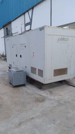 كراء مولدات كهربائية بركينز 400