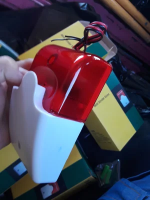 صفارة انذار siren