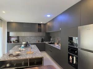 CUISINE SUR MESURE 100% MERNACHE MEUBLES