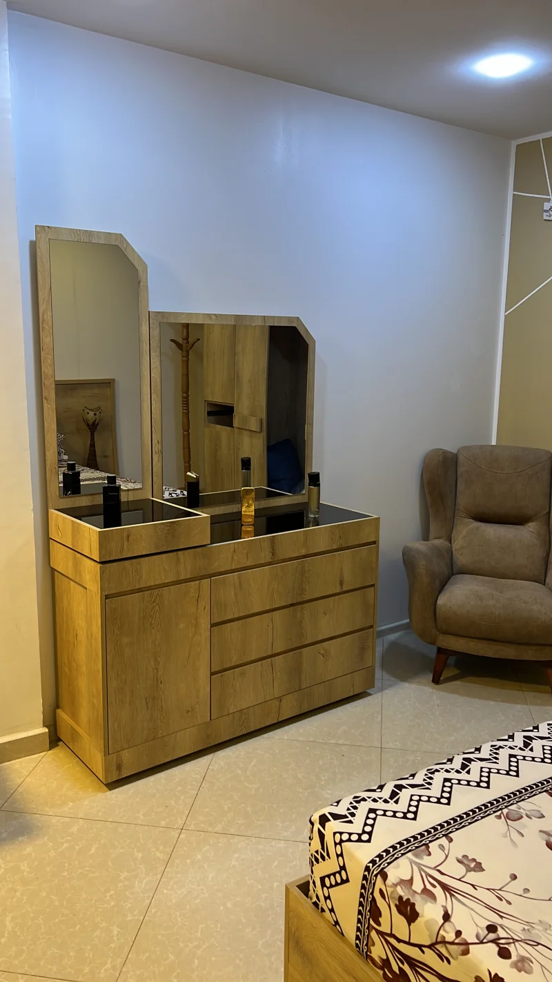 Coiffeuse en mélamine