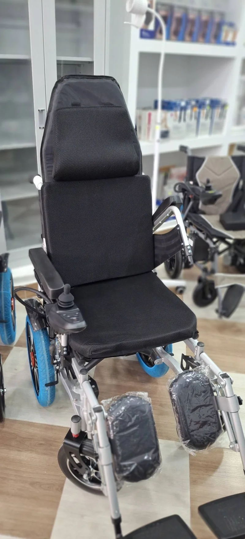 Fauteuil roulant électrique : confort et autonomie au quotidien